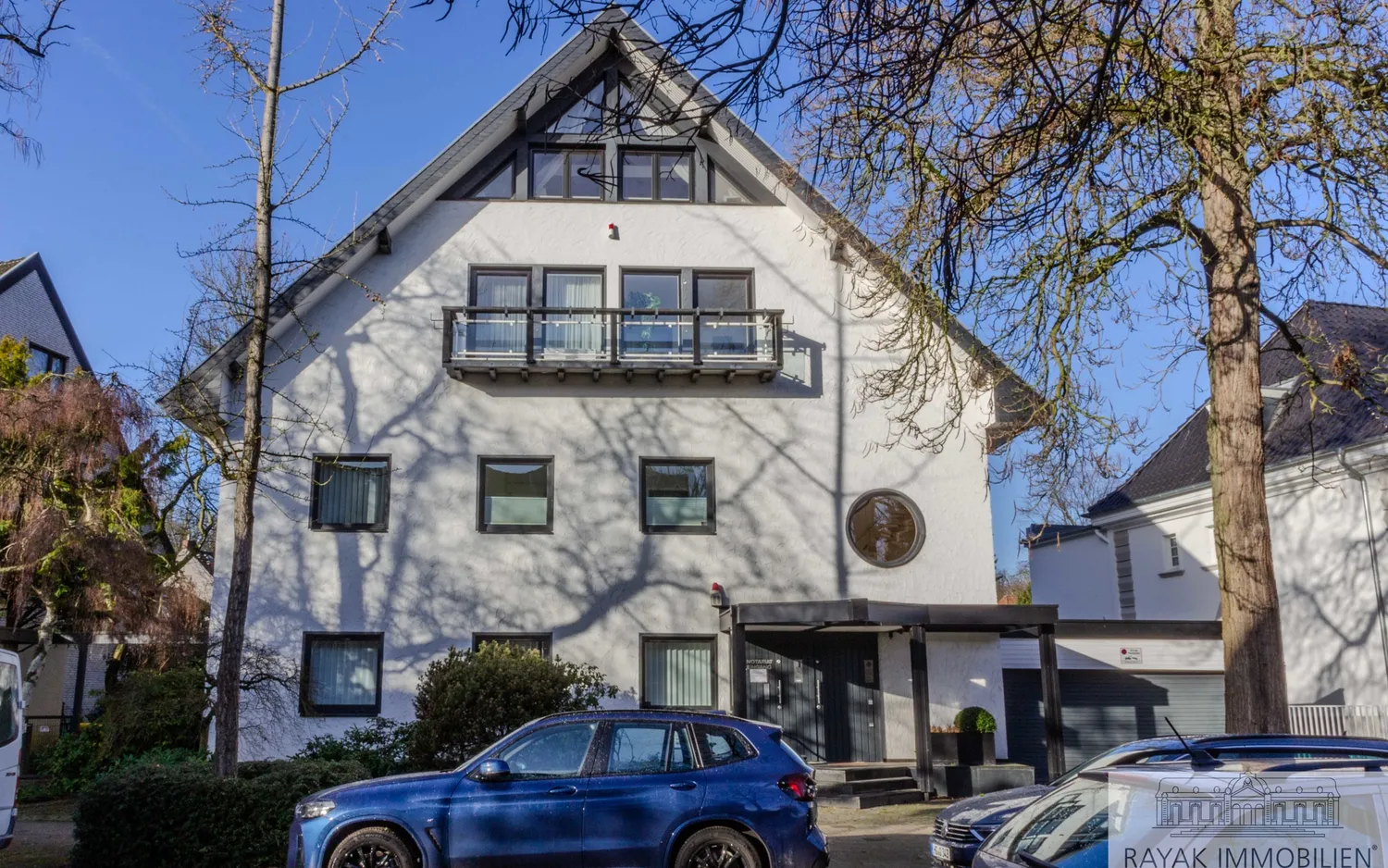 2 Zimmer Wohnung mit 107 m² in Düsseldorf – Bild 2