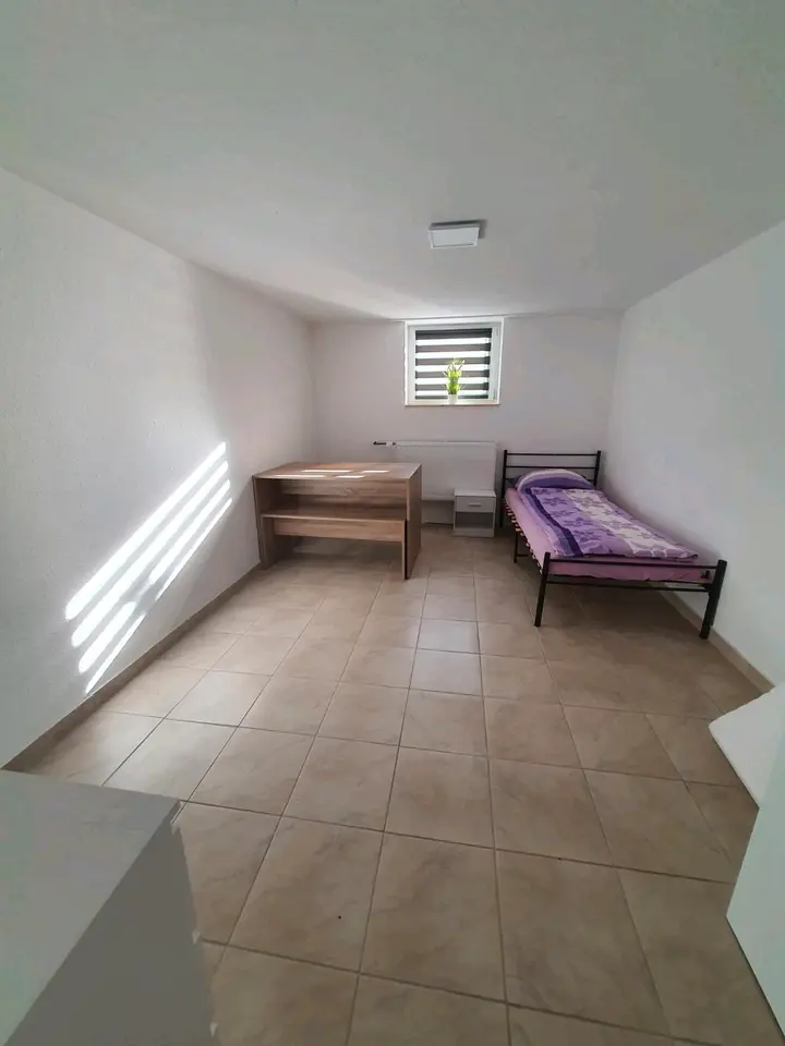 WG-Zimmer mit 12 m² in Bietigheim-Bissingen – Bild 1