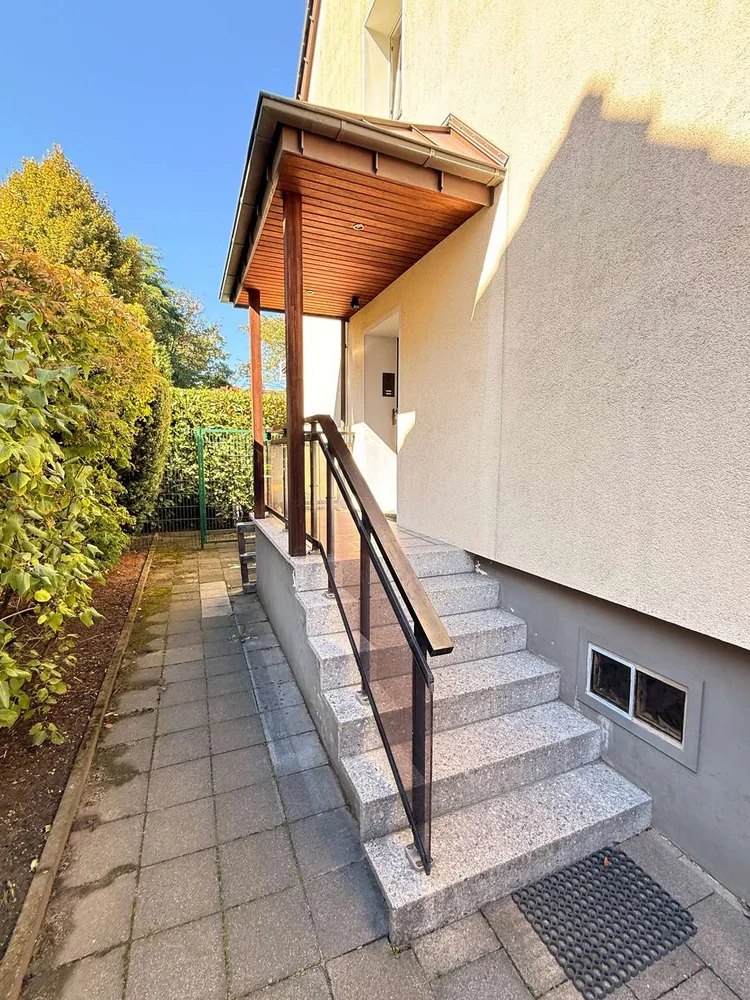 2 Zimmer Wohnung mit 76 m² in Oberhausen – Bild 2