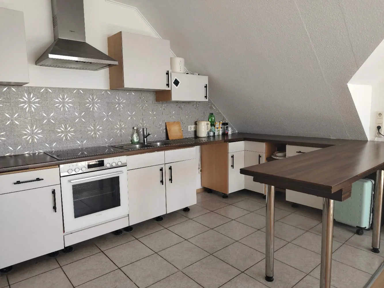 3 Zimmer Wohnung mit 76 m² in Hannover – Bild 2