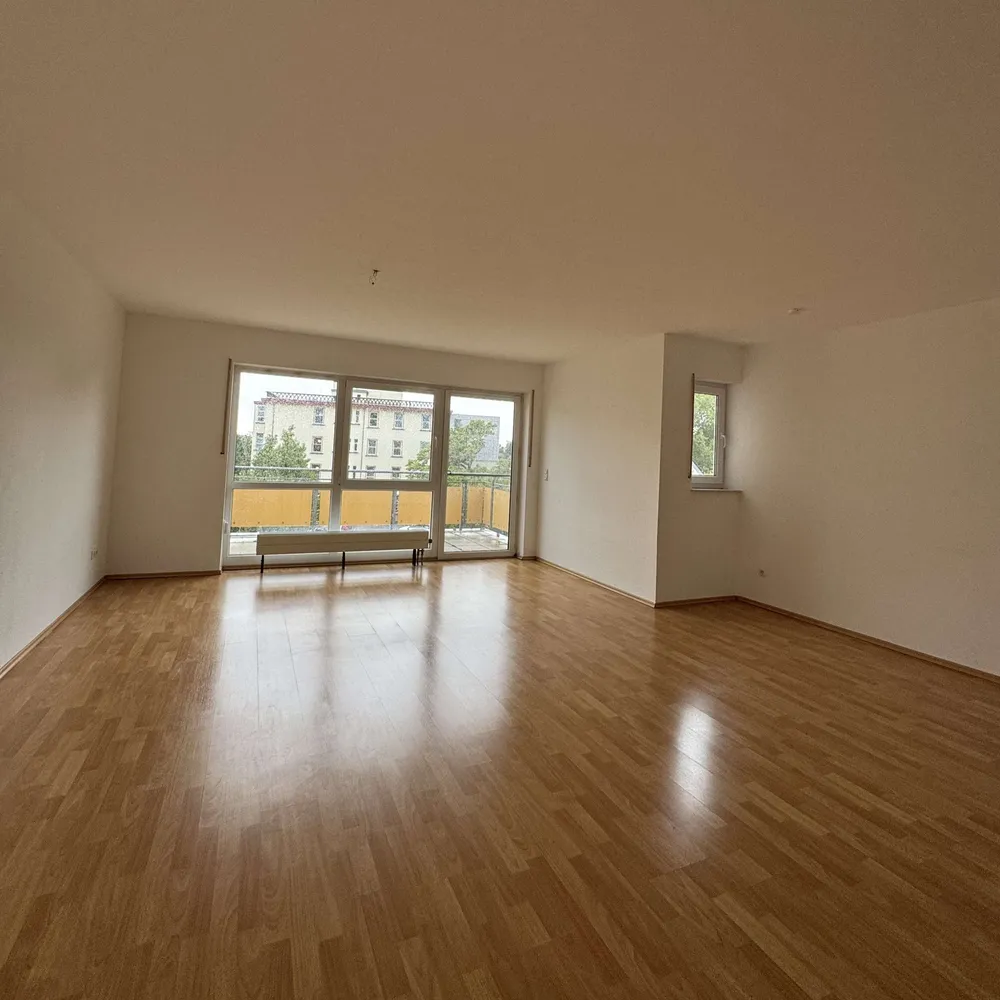 3 Zimmer Wohnung mit 99 m² in Mönchengladbach – Bild 2