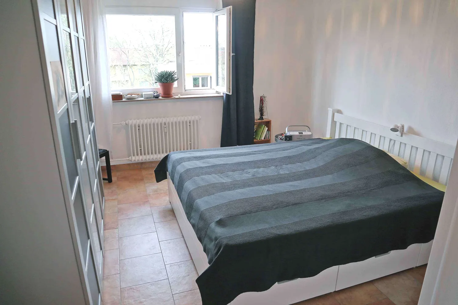 4 Zimmer Wohnung mit 101 m² in Frankfurt am Main – Bild 2