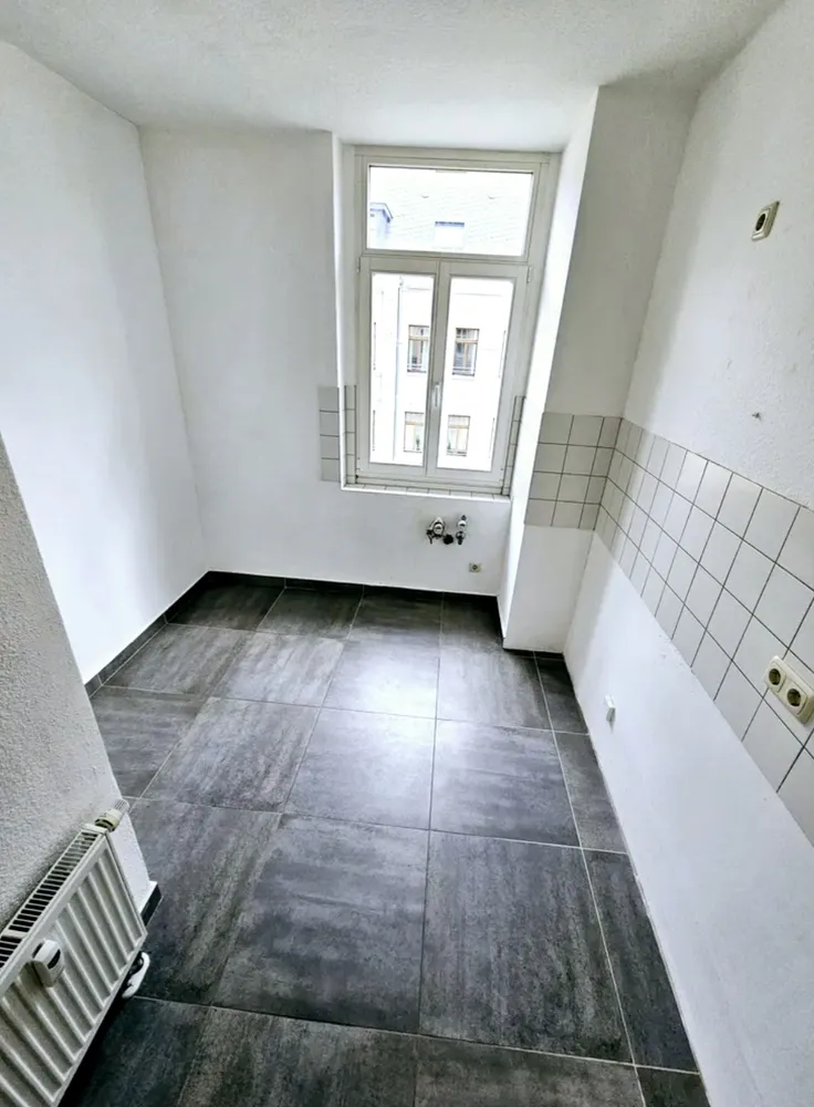 2 room apartment with 70 m² in Chemnitz – Photo 2