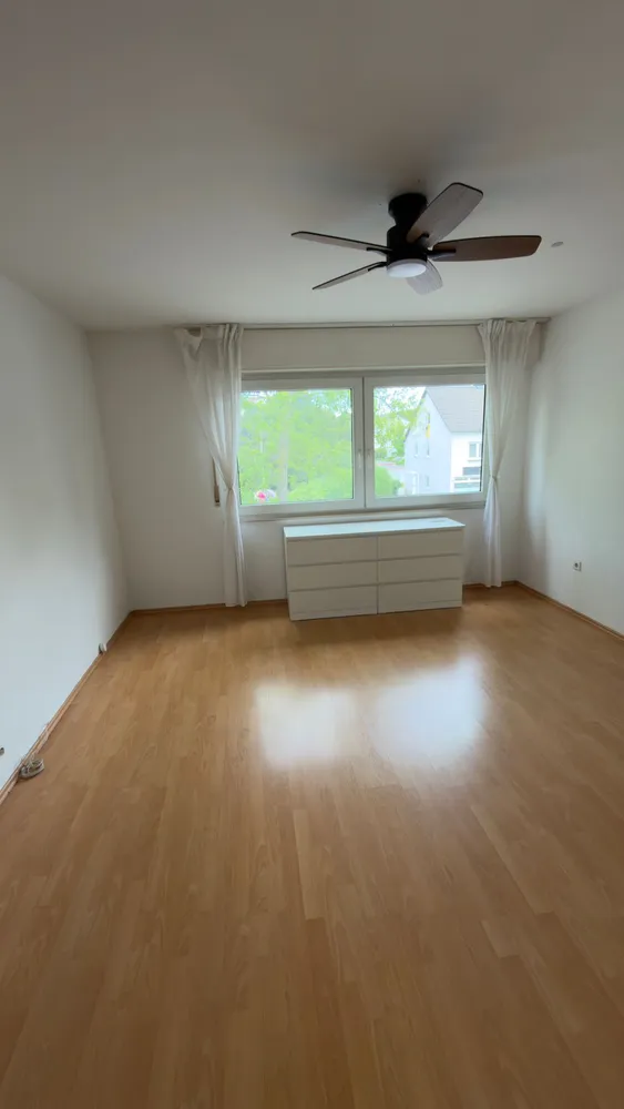 4 Zimmer Wohnung mit 100 m² in Duisburg – Bild 2