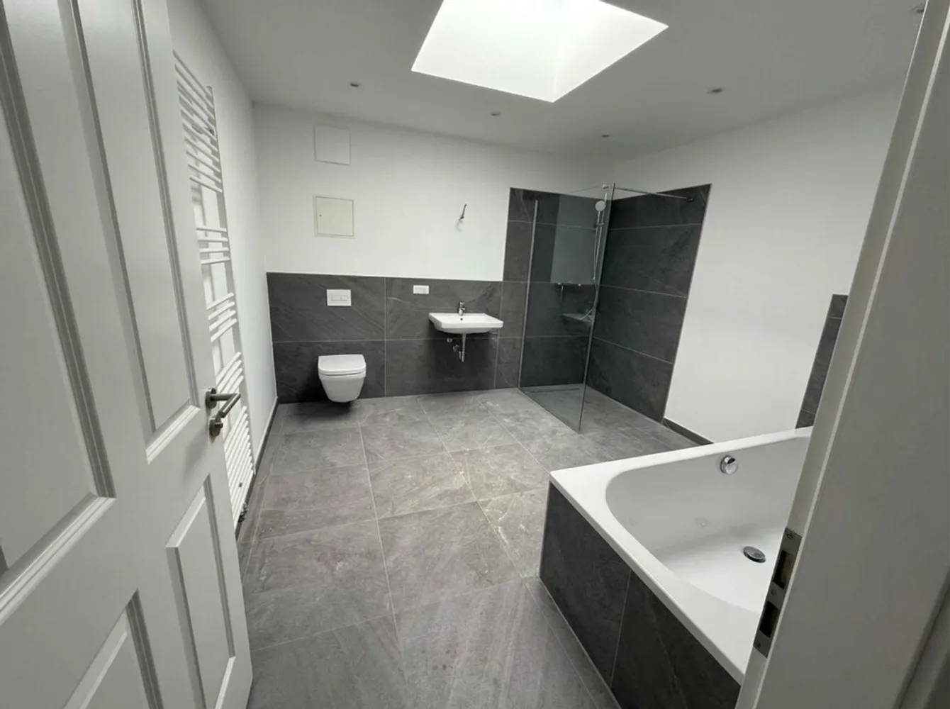 4 Zimmer Wohnung mit 132 m² in Magdeburg – Bild 3