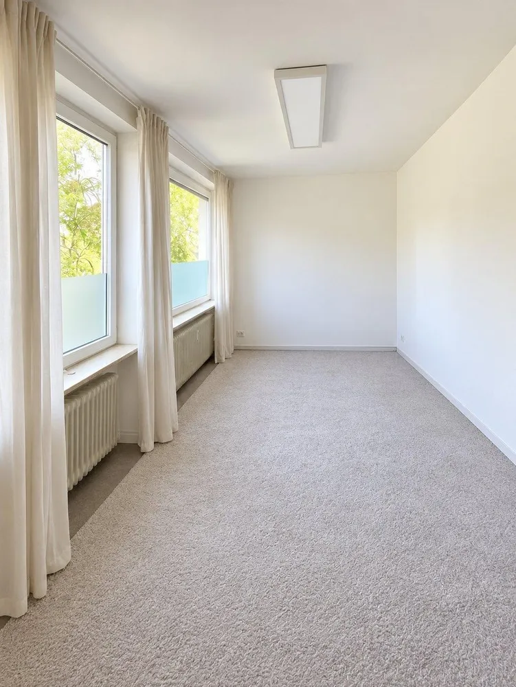 5 Zimmer Wohnung mit 150 m² in Stuttgart – Bild 2