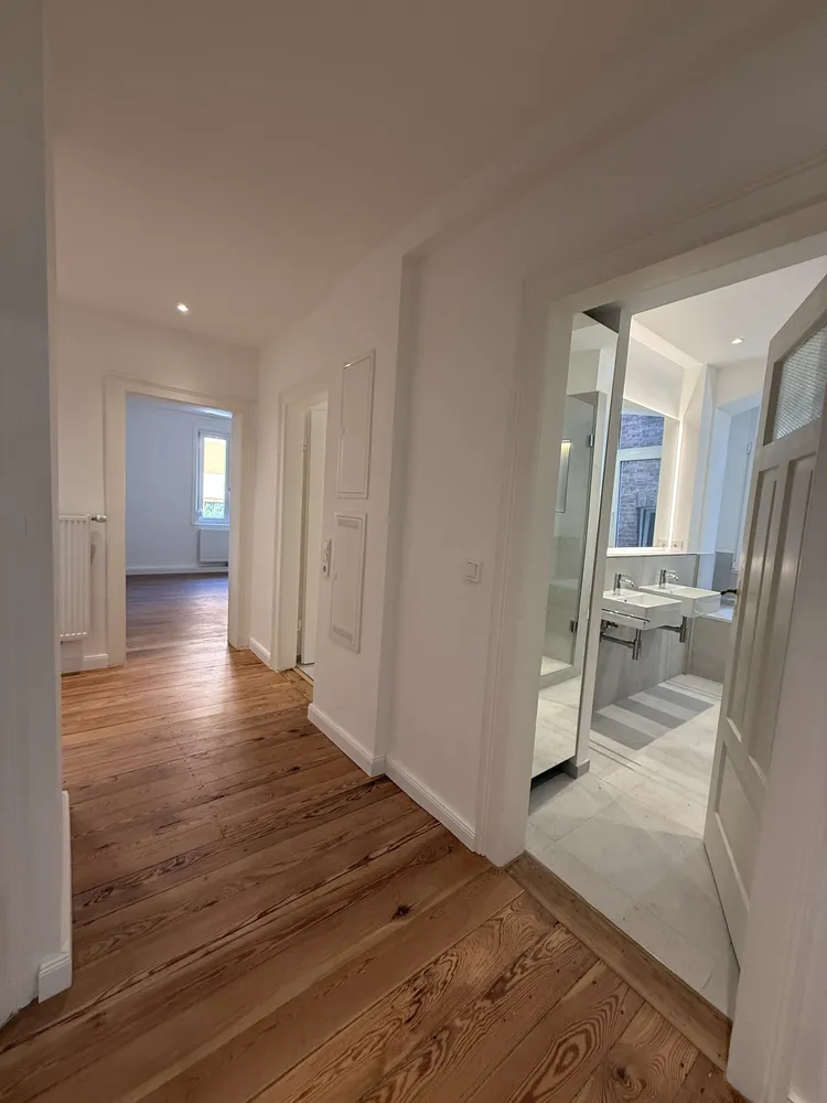 4 room apartment with 110 m² in Stuttgart – Photo 1