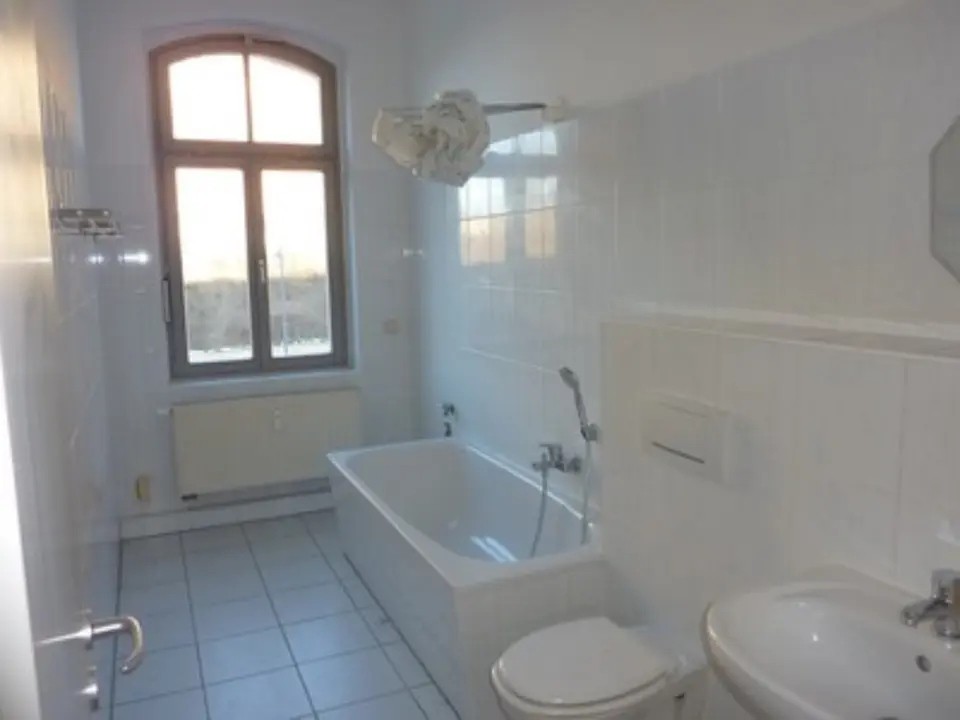 2 Zimmer Wohnung mit 62 m² in Weißenfels – Bild 6