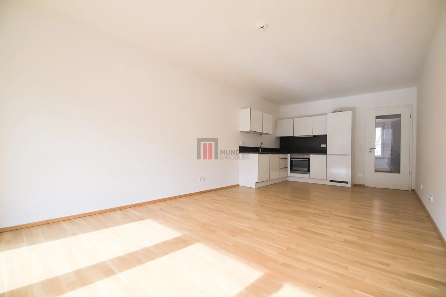 3 Zimmer Wohnung mit 80 m² in Dresden – Bild 2