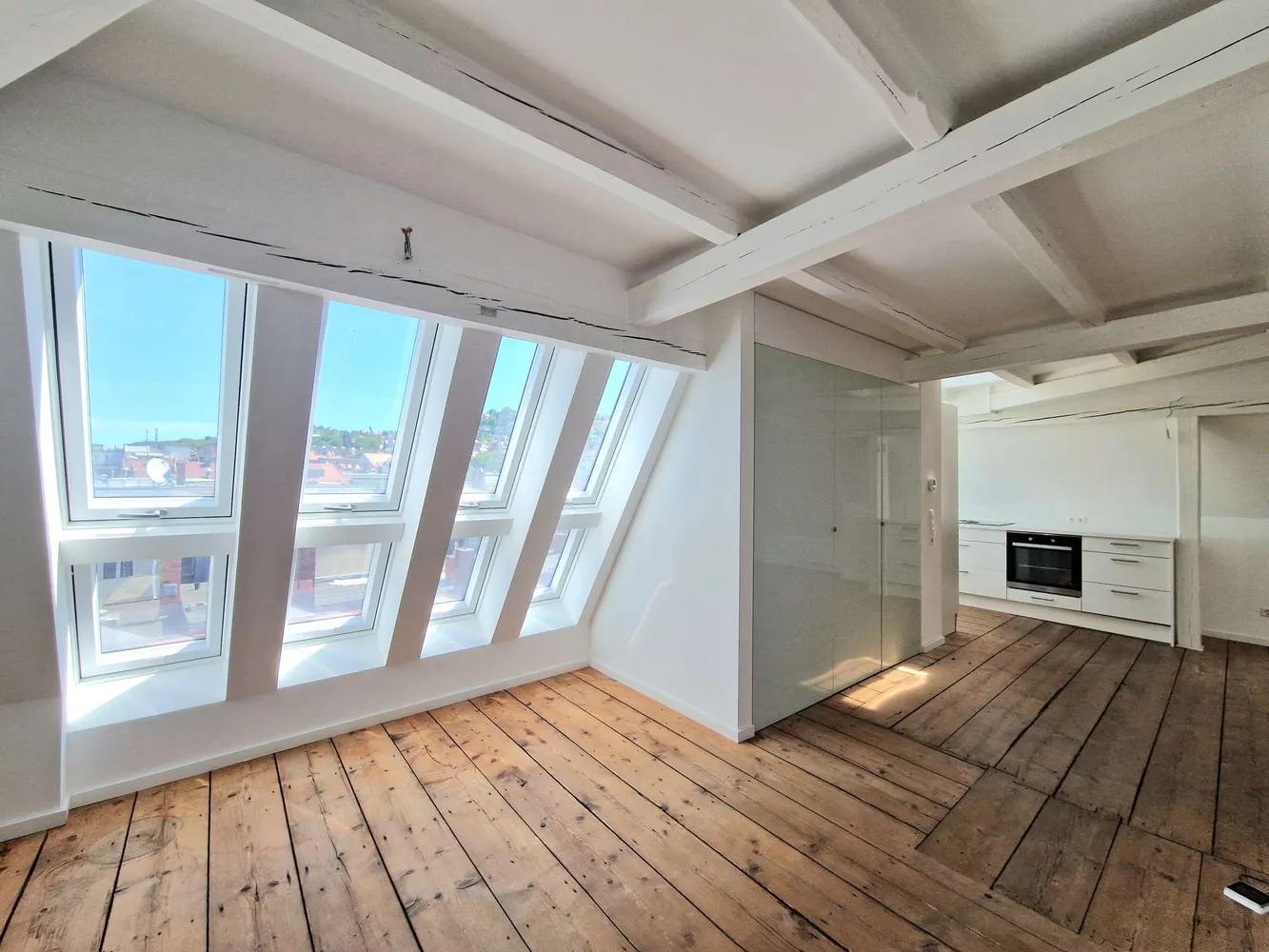 5 Zimmer Wohnung mit 134 m² in Stuttgart – Bild 3