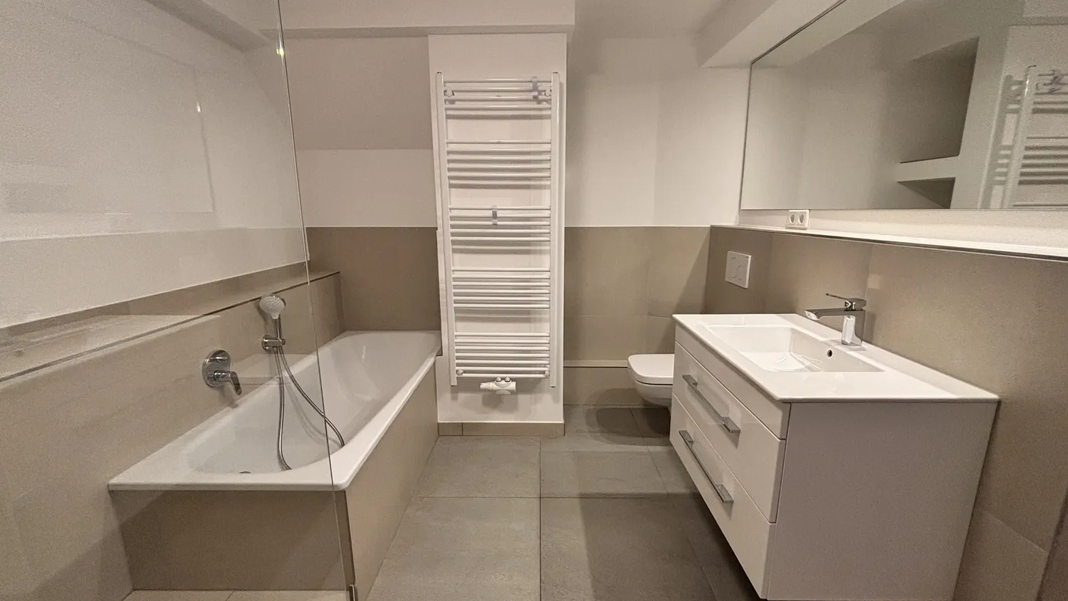 3 Zimmer Wohnung mit 107 m² in Düsseldorf – Bild 9