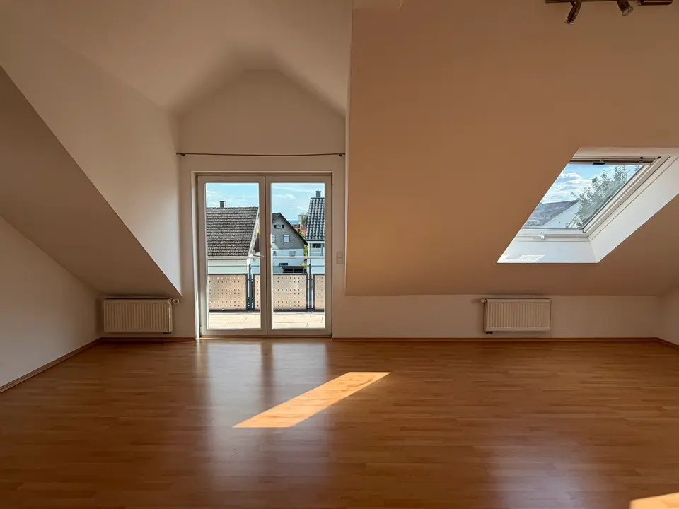 5 Zimmer Wohnung mit 105 m² in Sindelfingen – Bild 1