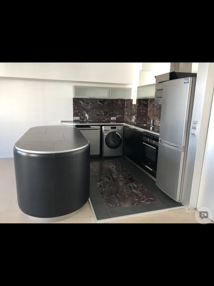 2 Zimmer Wohnung mit 75 m² in Berlin – Bild 2