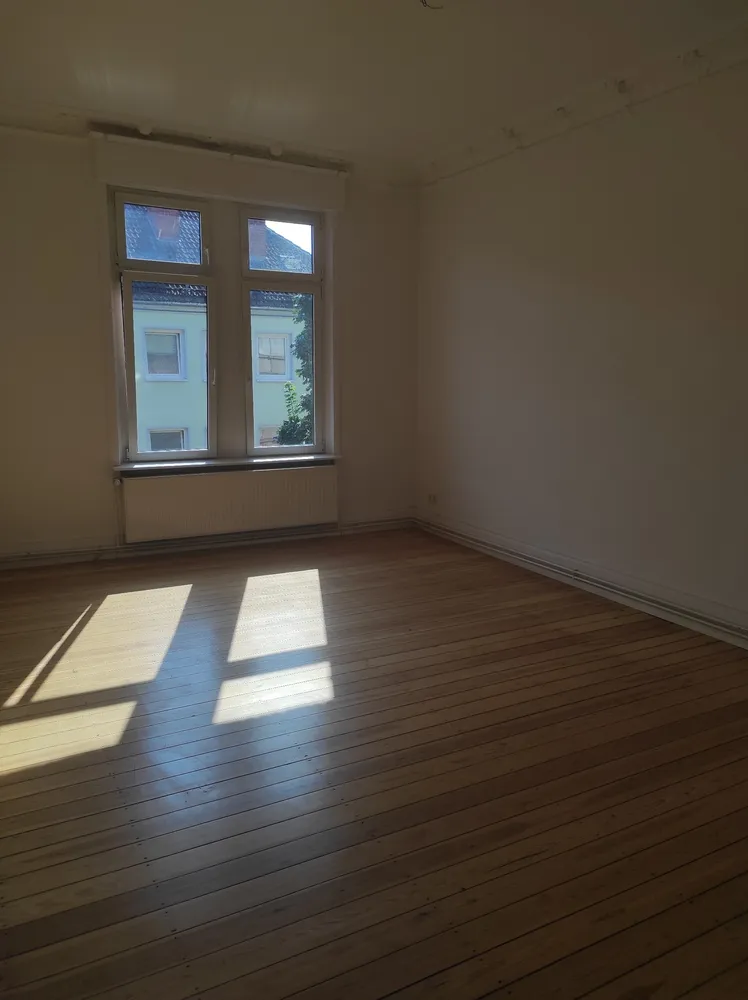 3 Zimmer Wohnung mit 94 m² in Wiesbaden – Bild 2