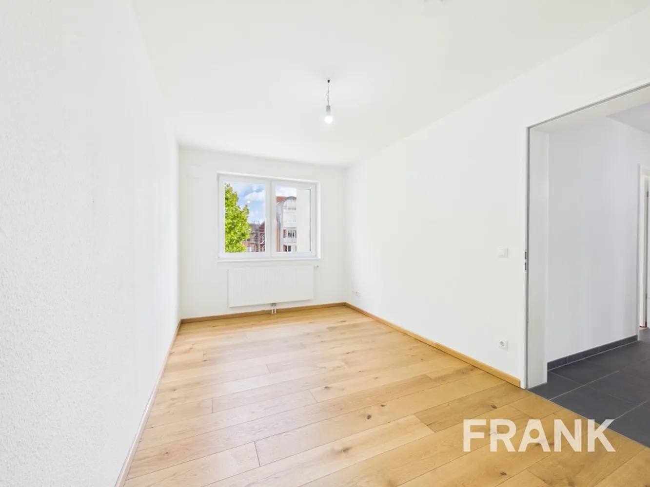 4 Zimmer Wohnung mit 142 m² in Kiel – Bild 2