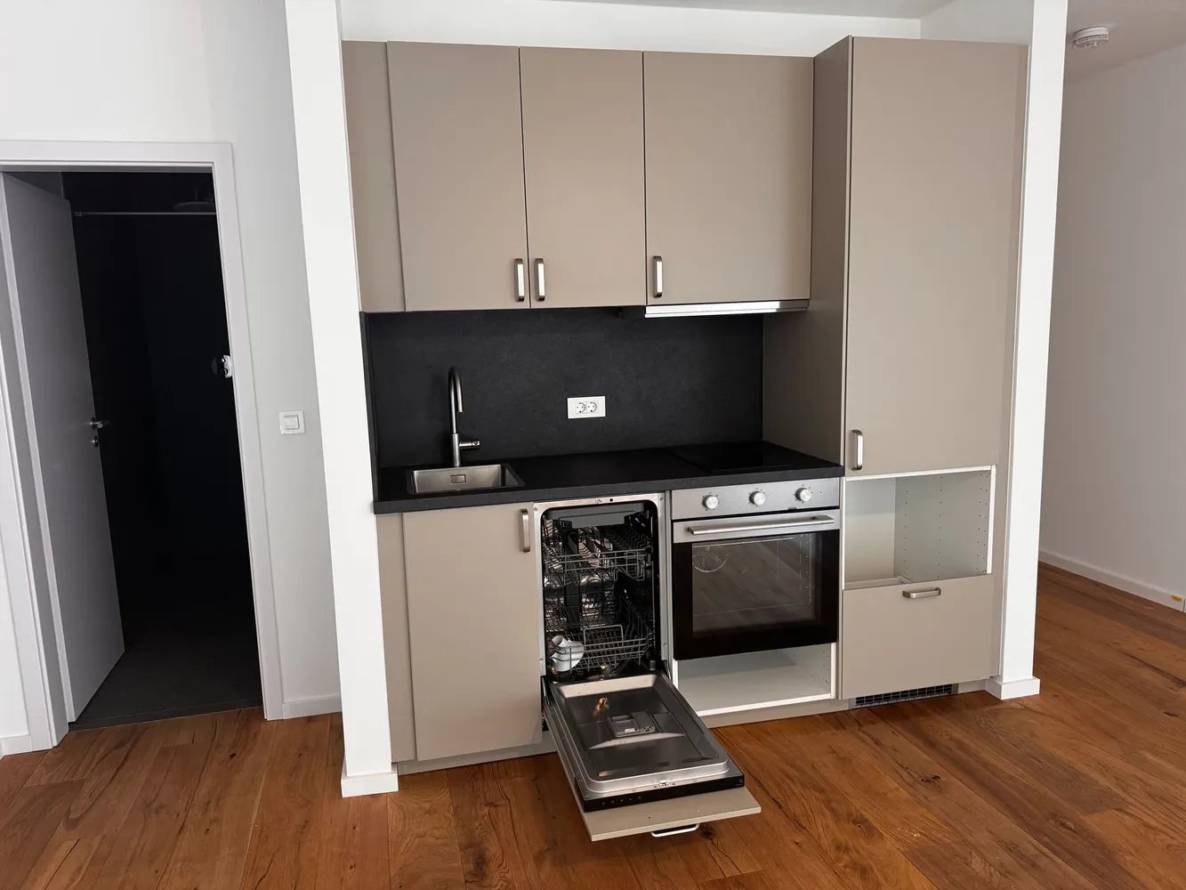 1 Zimmer Wohnung mit 48 m² in Frankfurt am Main – Bild 2