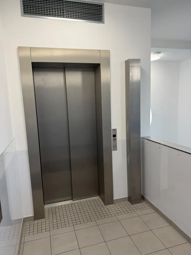 2 Zimmer Wohnung mit 84 m² in Berlin – Bild 12