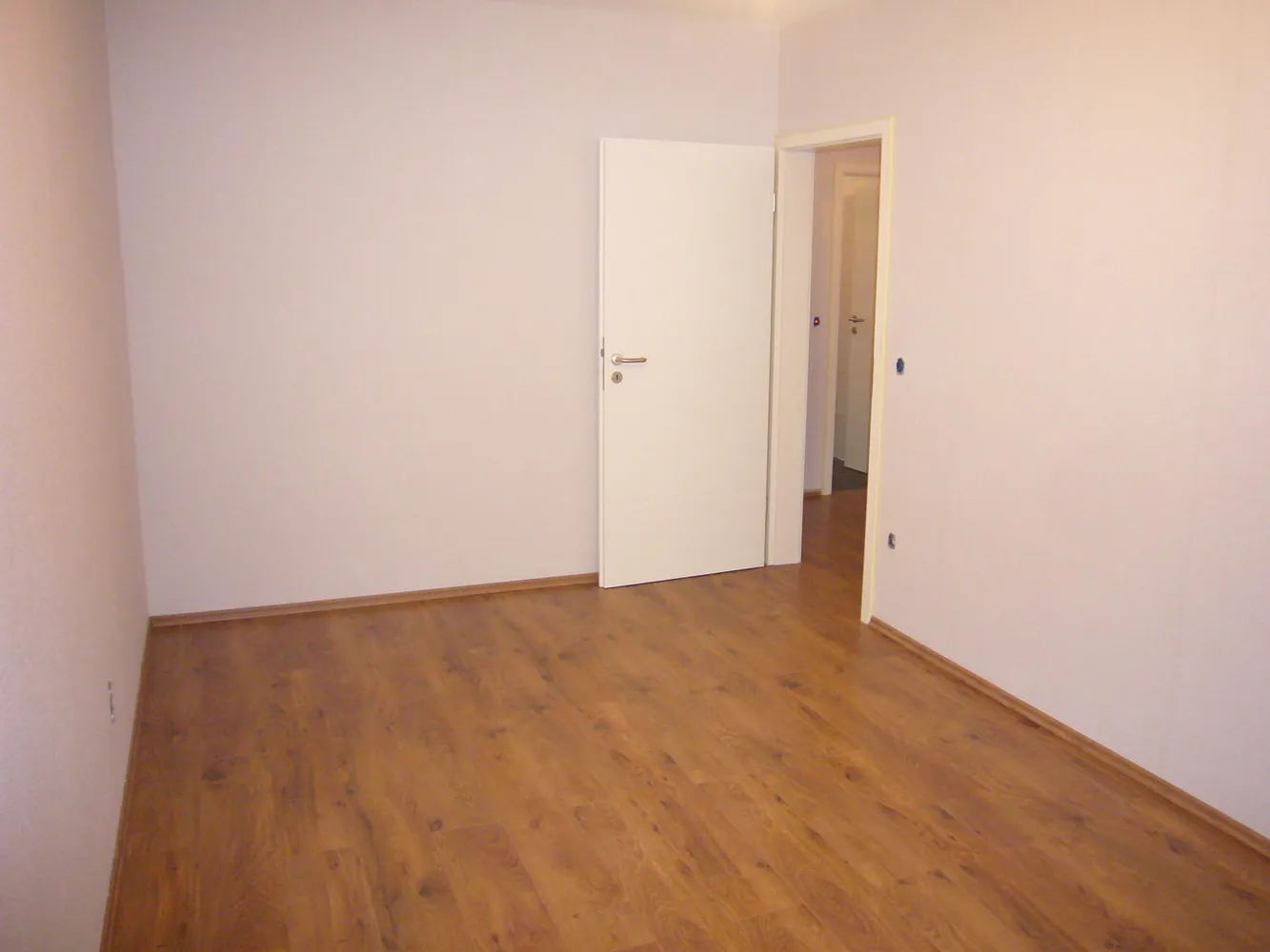 2 room apartment with 57 m² in Cologne – Photo 3