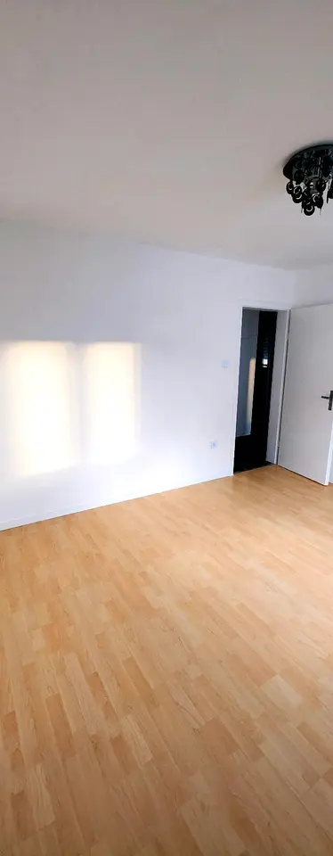 Shared room with 98 m² in Stuttgart – Photo 3