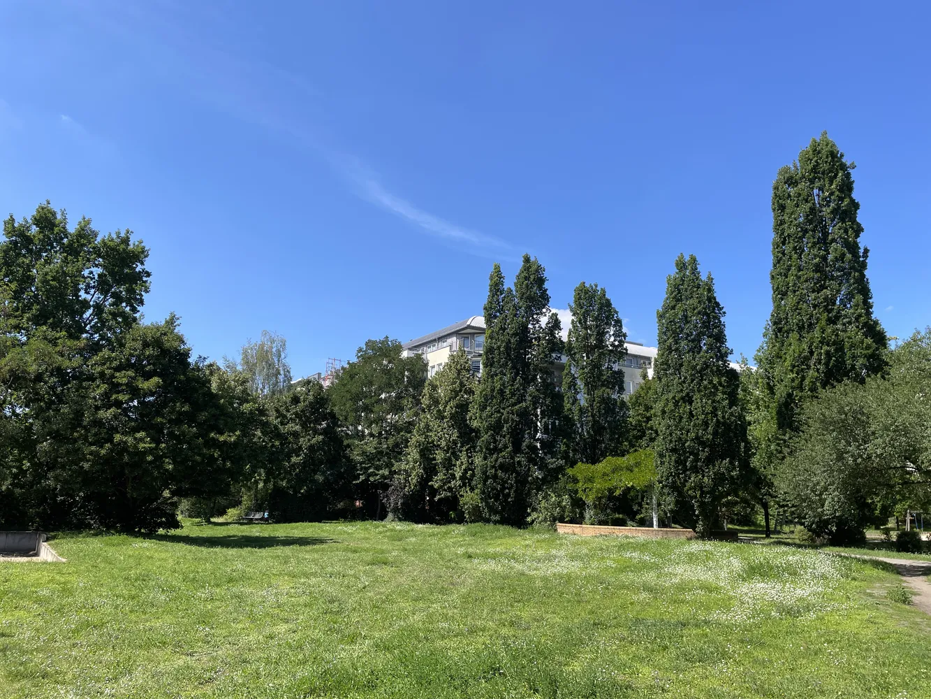 2 Zimmer Wohnung mit 69 m² in Berlin – Bild 6
