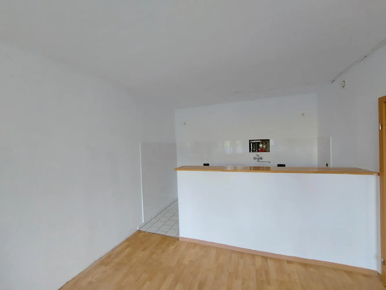 3 Zimmer Wohnung mit 71 m² in Magdeburg – Bild 2