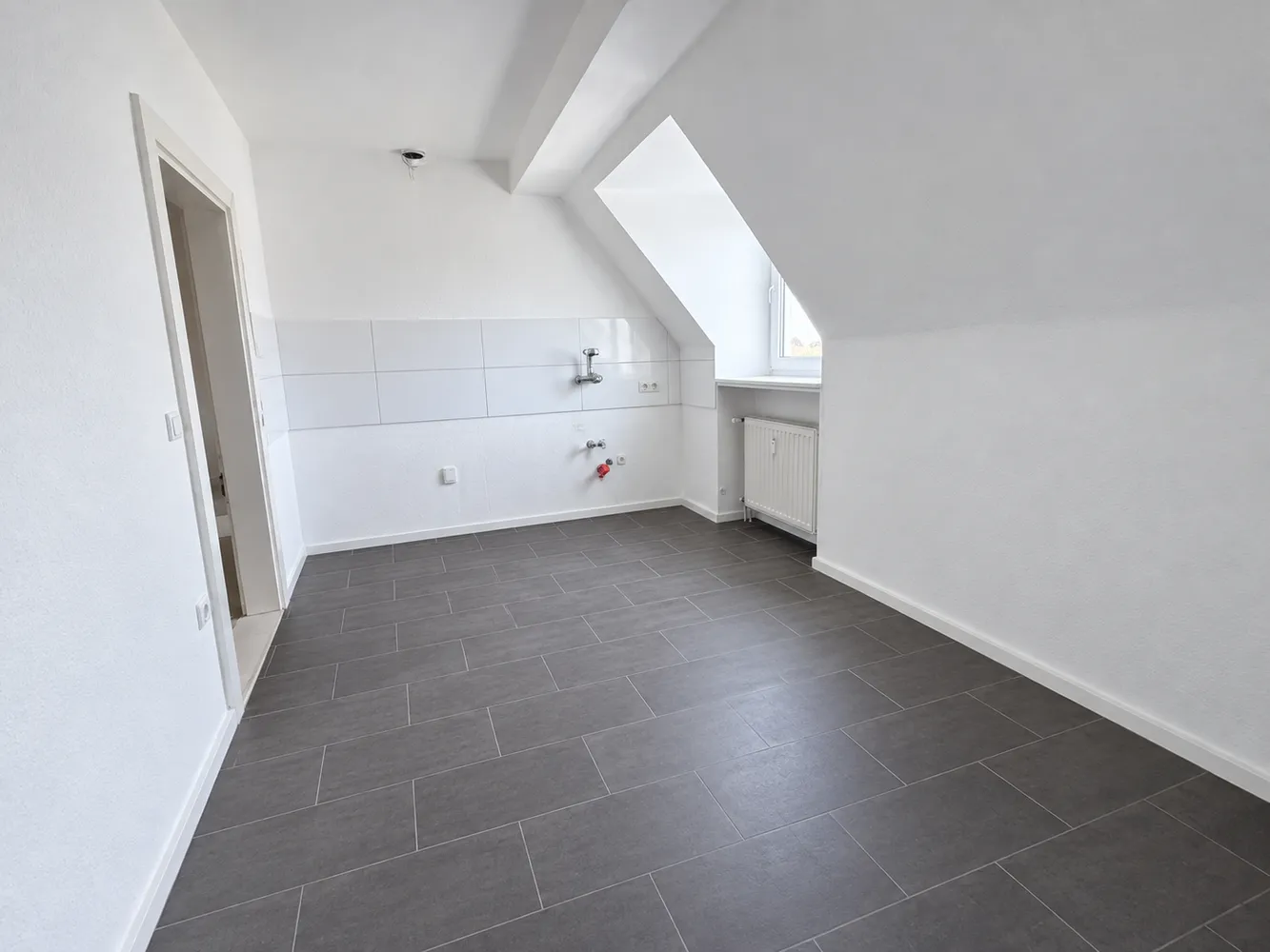 3 room apartment with 55 m² in Essen – Photo 3