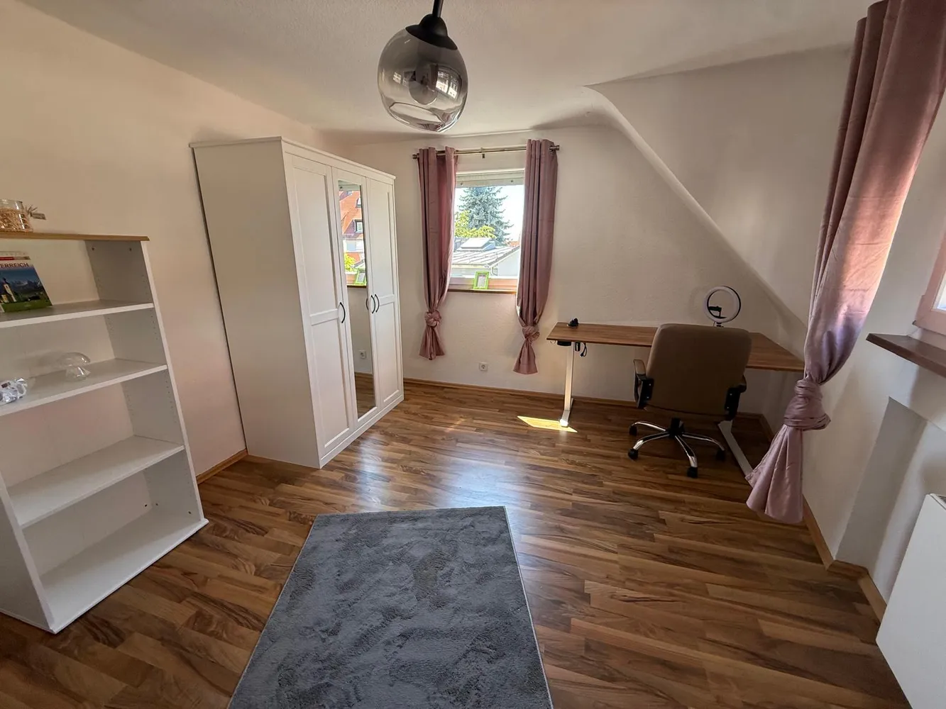 1 Zimmer Wohnung mit 30 m² in Karlsruhe – Bild 2