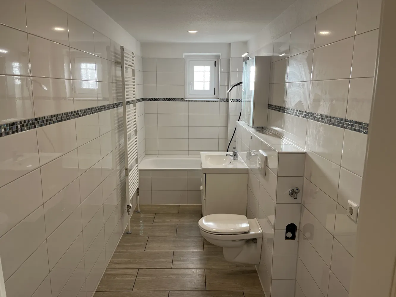 2 Zimmer Wohnung mit 65 m² in Kiel – Bild 2
