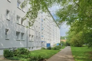 2 Zimmer Wohnung mit 49 m² in Halle (Saale) – Bild 2