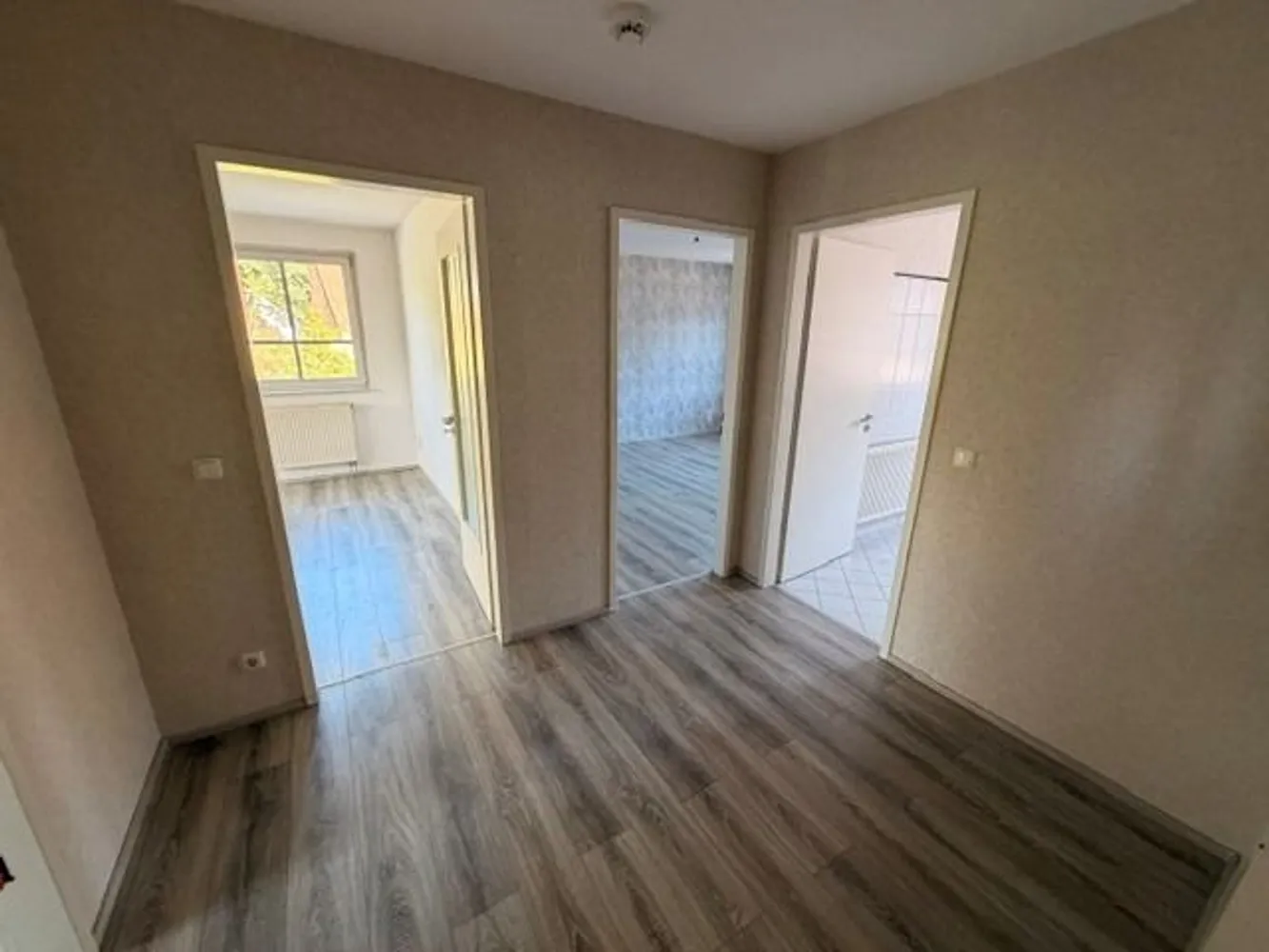 2 Zimmer Wohnung mit 65 m² in Berlin – Bild 2