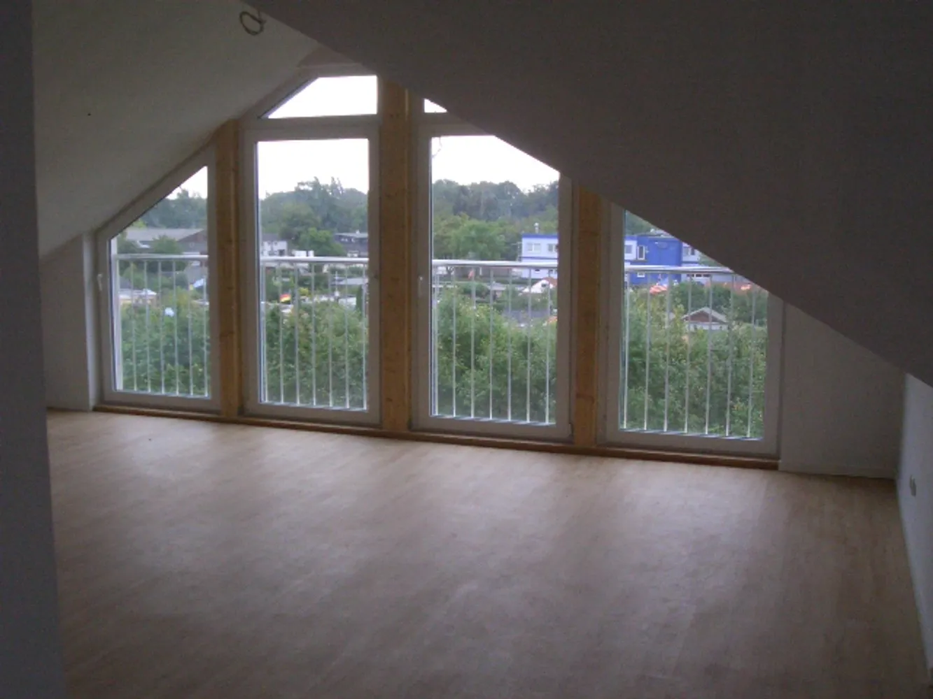 3 Zimmer Wohnung mit 122 m² in Düsseldorf – Bild 1