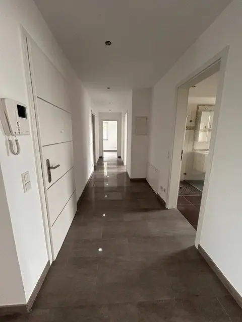4 Zimmer Wohnung mit 132 m² in Wiesbaden – Bild 8