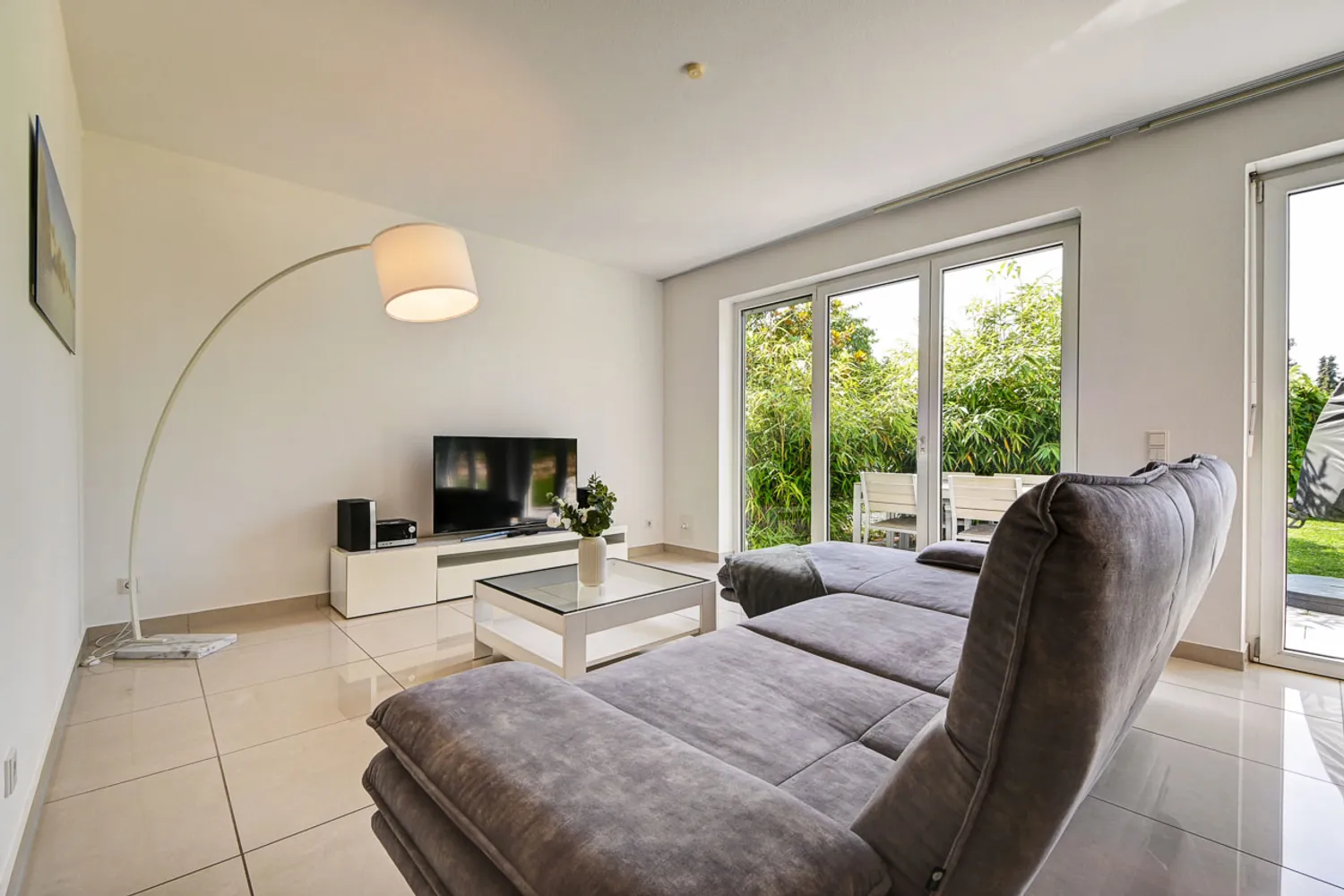 4 Zimmer Wohnung mit 100 m² in Stuttgart – Bild 3