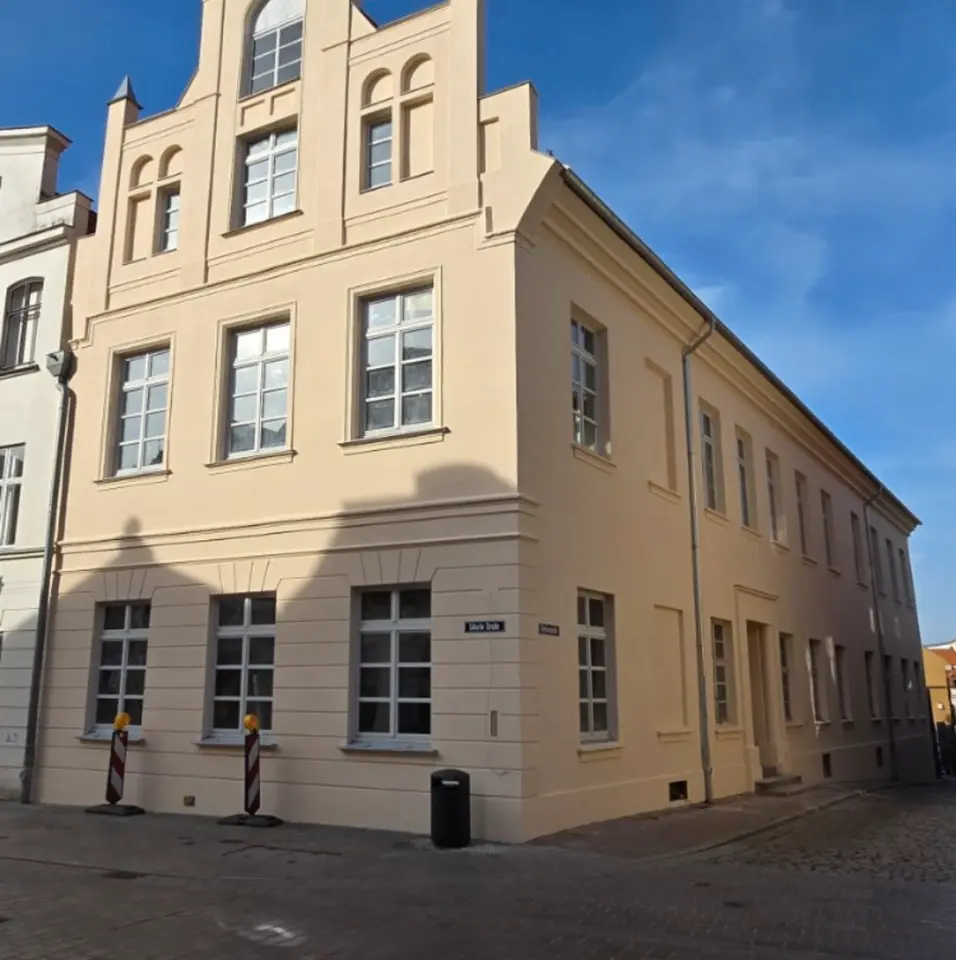 2 Zimmer Wohnung mit 68 m² in Wismar – Bild 2