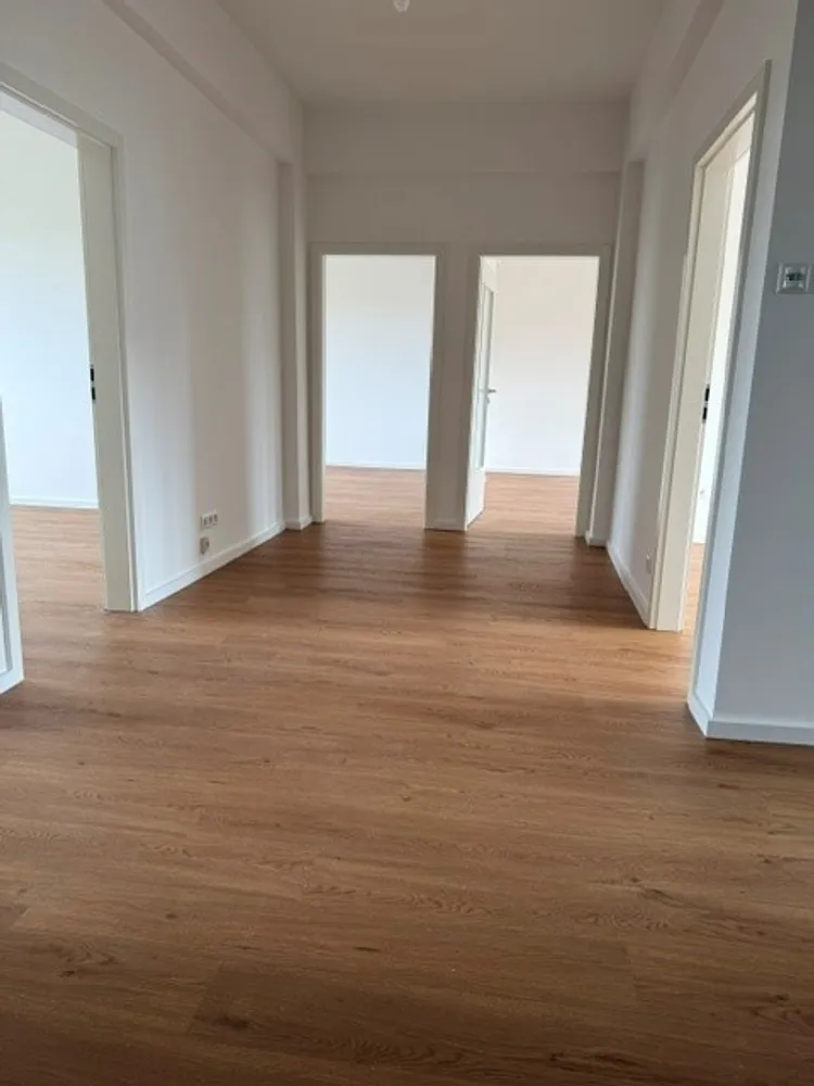 4 Zimmer Wohnung mit 106 m² in Köln – Bild 1