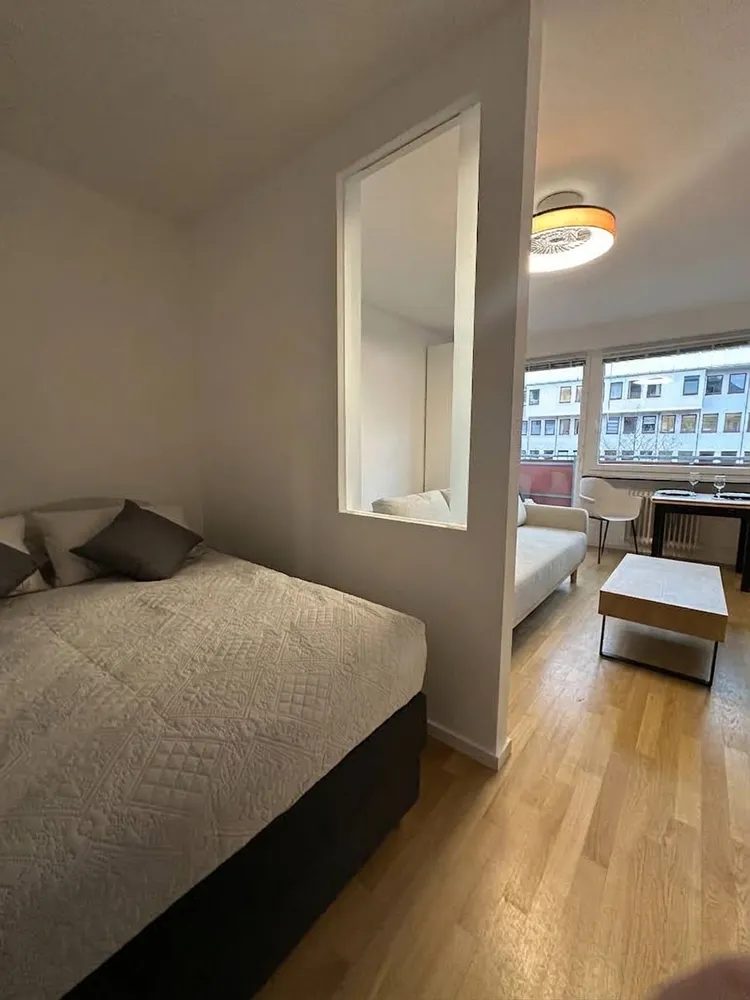 1 Zimmer Wohnung mit 32 m² in München – Bild 2