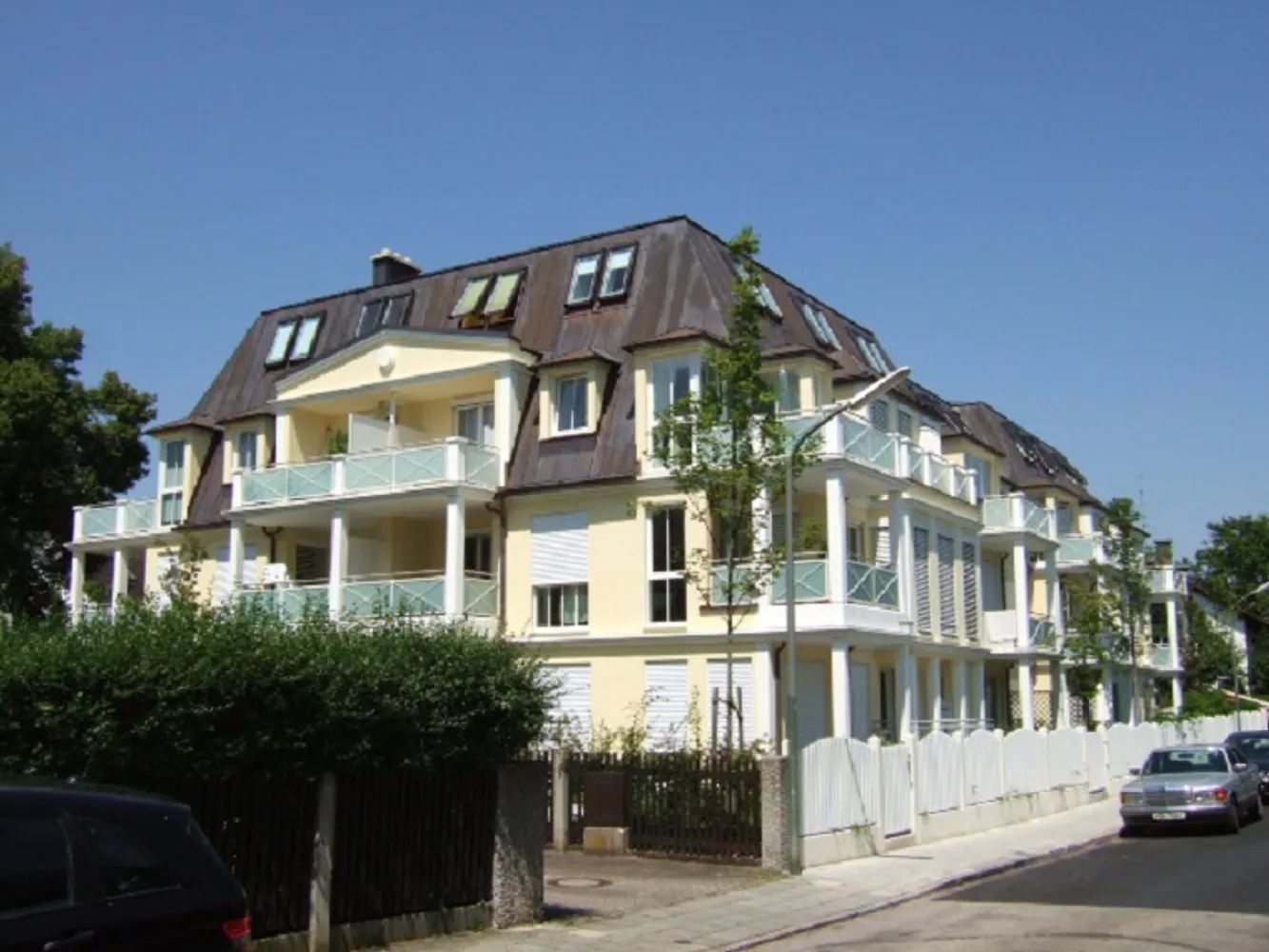 4 Zimmer Wohnung mit 125 m² in München – Bild 1