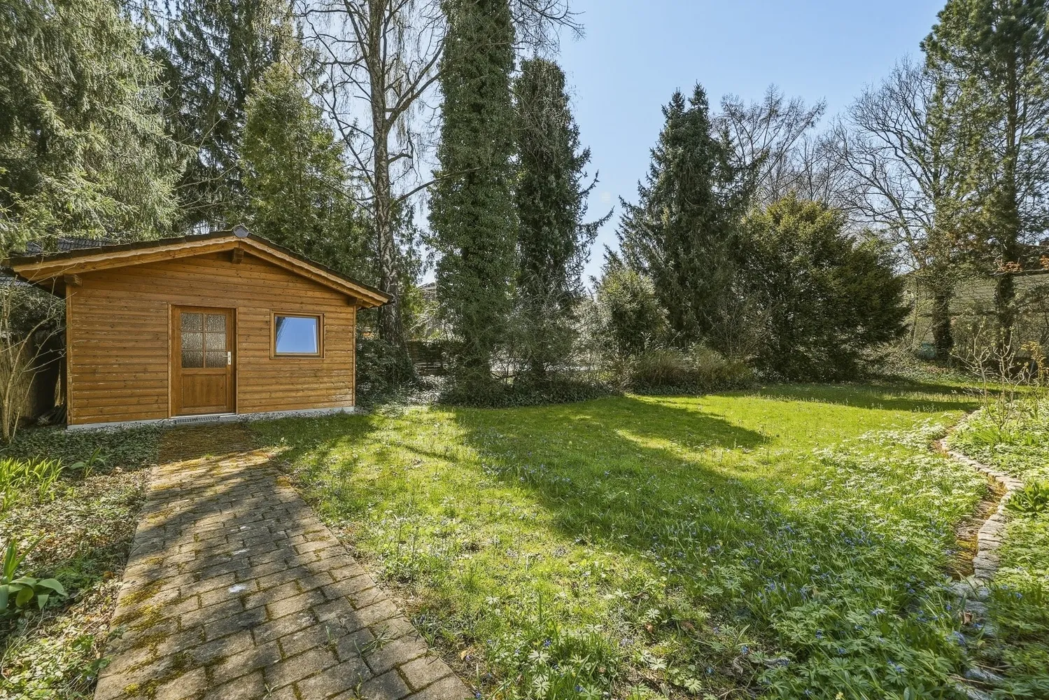 7 Zimmer Haus mit 176 m² in München – Bild 4