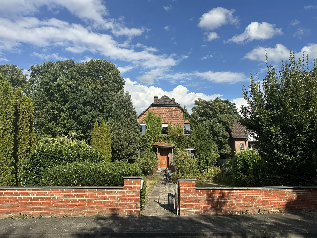 8 Zimmer Haus mit 150 m² in Paderborn – Bild 1
