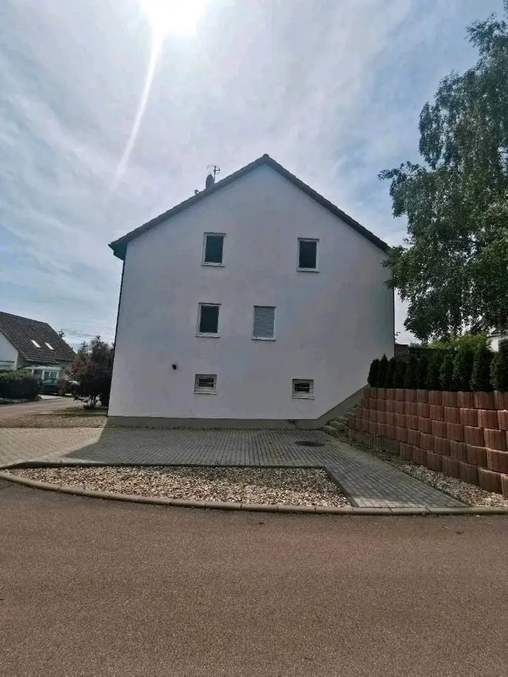 3 Zimmer Haus mit 115 m² in Merseburg – Bild 2
