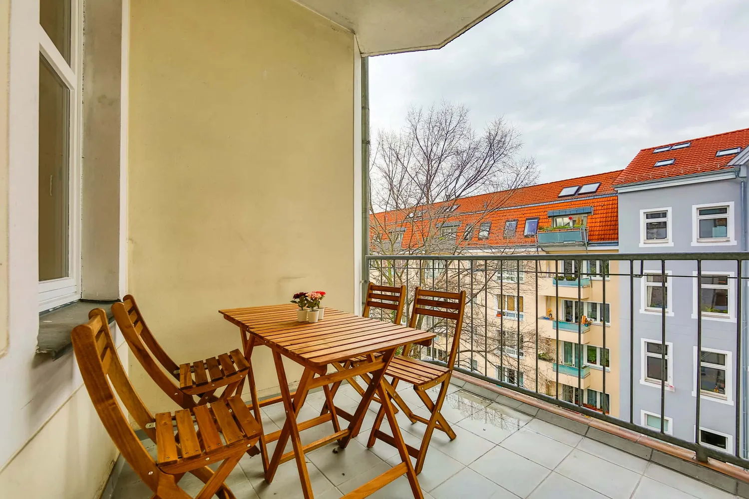 Shared room with 10 m² in Berlin – Photo 3