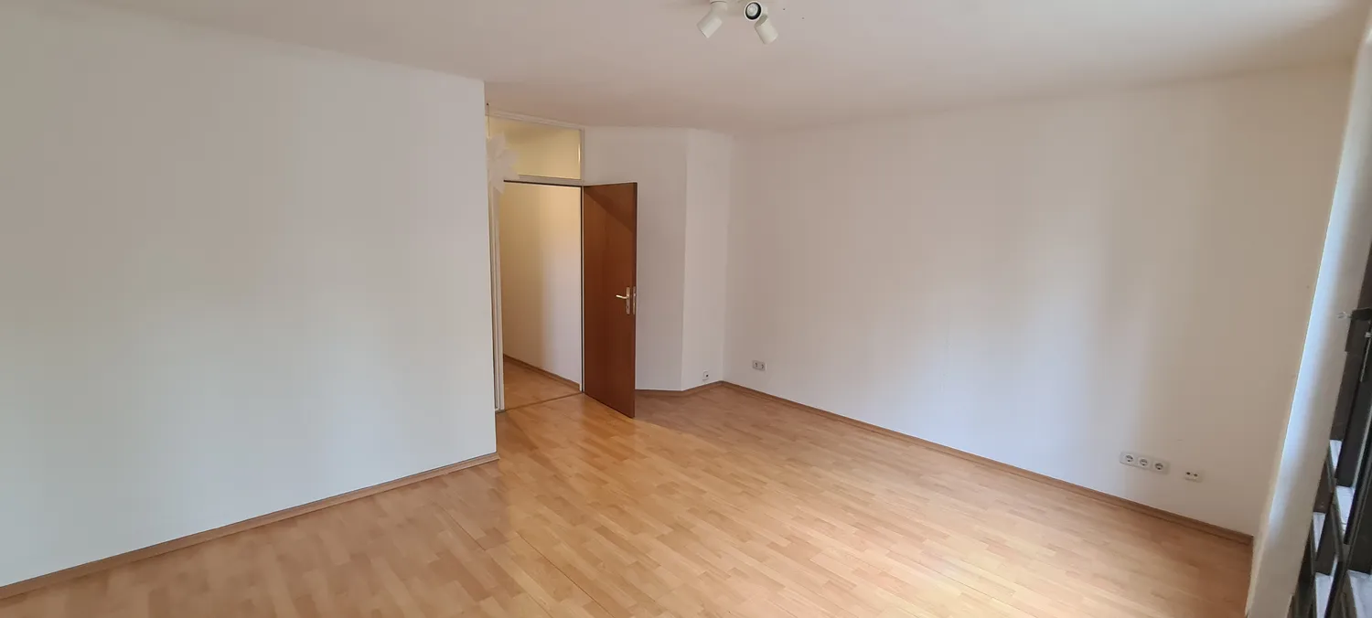 2 room apartment with 56 m² in Berlin – Photo 2