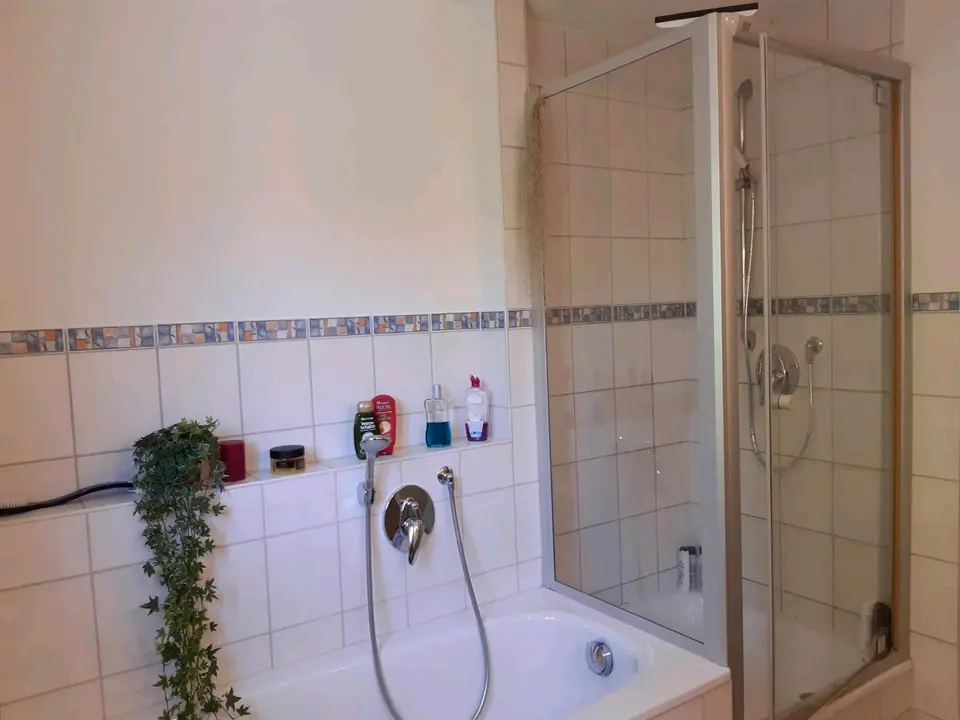 WG-Zimmer mit 150 m² in Weingarten – Bild 6