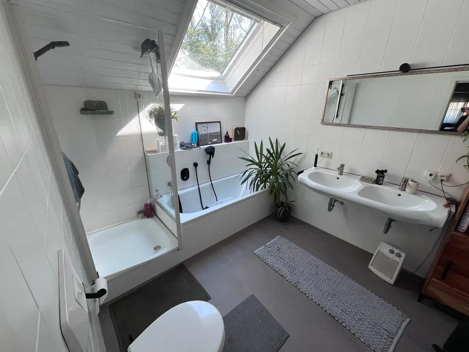 WG-Zimmer mit 140 m² in Weingarten – Bild 5