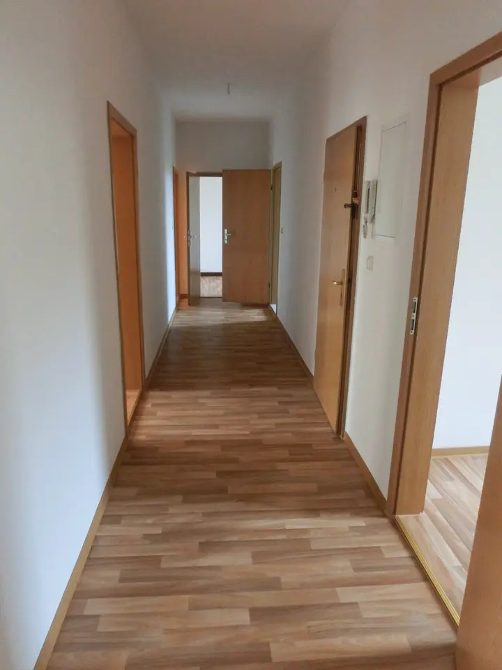 5 Zimmer Wohnung mit 100 m² in Altenburg – Bild 5