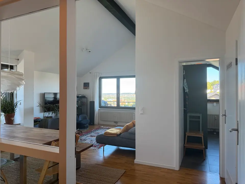 4 Zimmer Wohnung mit 95 m² in Leonberg – Bild 1