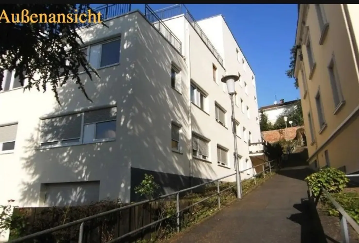 2 Zimmer Wohnung mit 75 m² in Wiesbaden – Bild 2