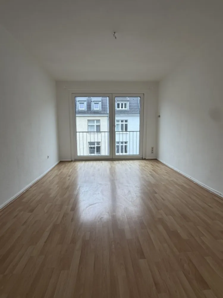 2 Zimmer Wohnung mit 70 m² in Düsseldorf – Bild 1