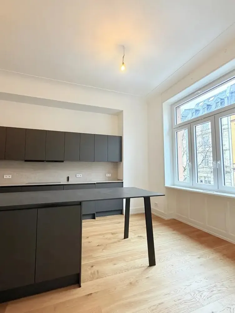 5 Zimmer Wohnung mit 193 m² in Frankfurt am Main – Bild 5