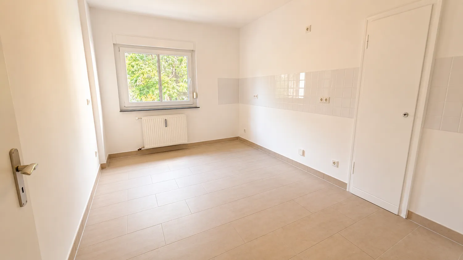 2 Zimmer Wohnung mit 80 m² in Wiesbaden – Bild 8